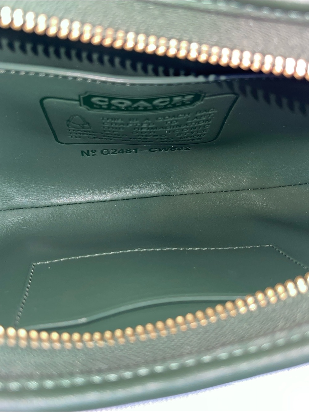 Coach CW642 Hamptons Hobo 2005 Limited Re-Edition Green Leather - Picture 14 of 16